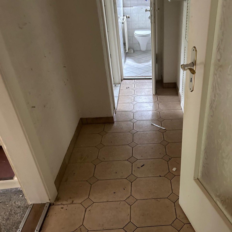 5249114166964982595 121