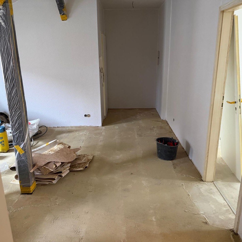 5249114166964982597 121