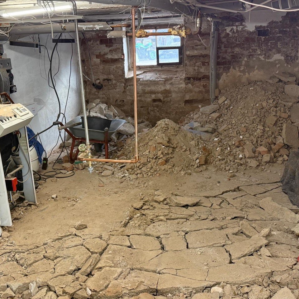 5249114166964982619 121