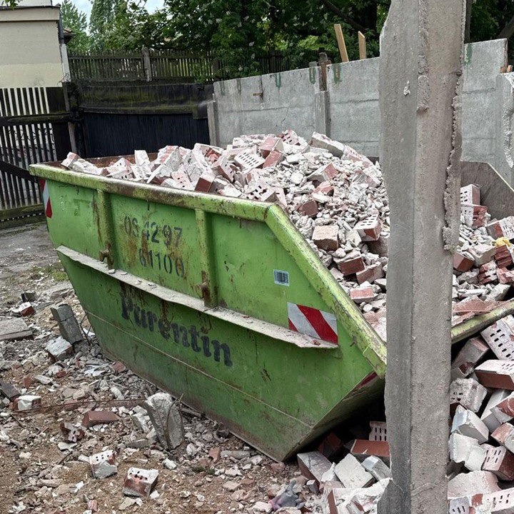 5249114166964982622 121